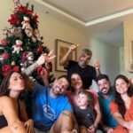 Felipe Ribeiro Instagram – Meu bem mais precioso 🎄 e esse ano ainda mais especial, com o nosso Dom dentro do forninho, e com o Bê alegrando ainda mais nossa família 💙

Muito amor da nossa família e um feliz natal a todos vocês 🎄💙