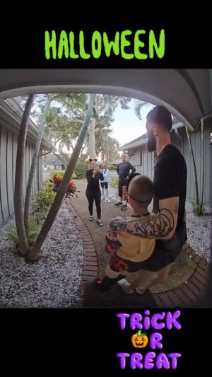 Fergal Devitt Instagram - Home for 24 hours between Germany Tour and The Crown Jewel, we had some interesting tricker-treaters! 🎃😈 .