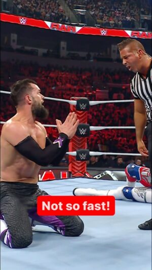Fergal Devitt Instagram - Not @finnbalor acting like he wasn’t gonna use the chair 😂