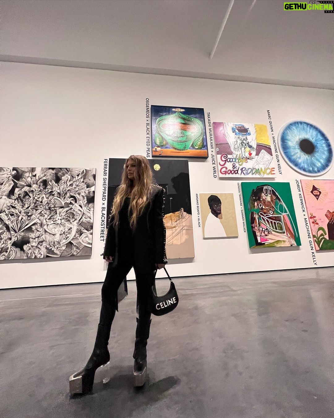 Fergie Instagram - moms’ night out LACMA Los Angeles County Museum of Art