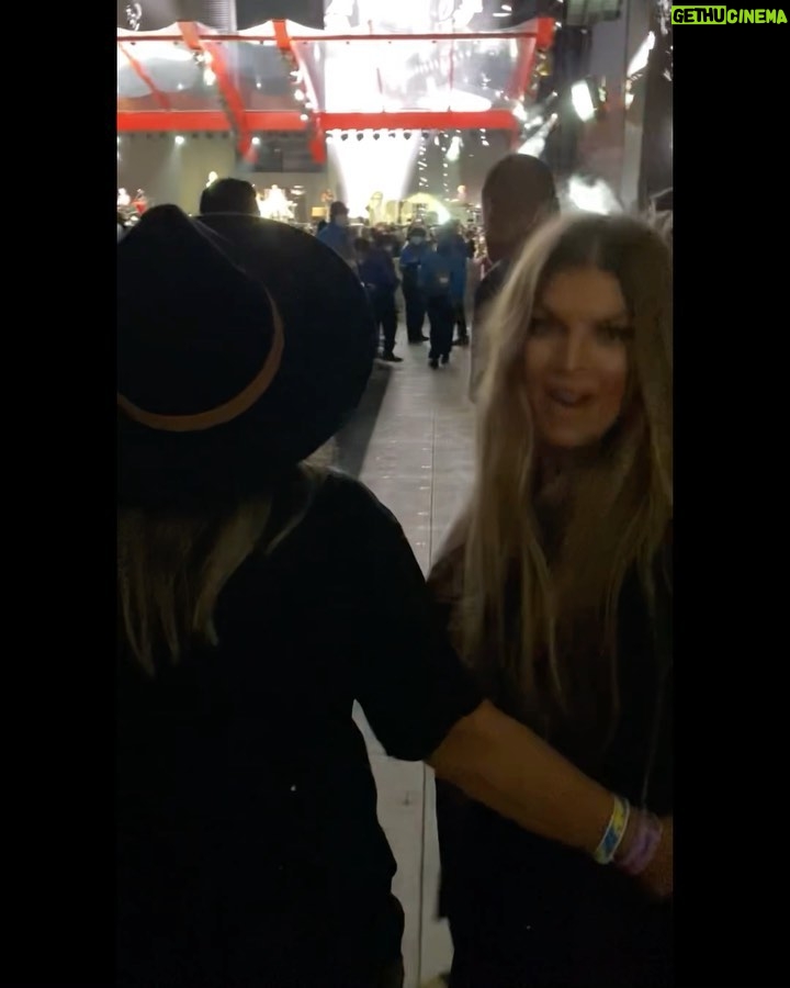 Fergie Instagram - What a perfect way to celebrate your birthday Dana Marie. I am so blessed to have you as a sister and soulmate for life. It was one for the books and dad was definitely with us. I love you sis. Happy Birthday @danamferg 🎂🎂