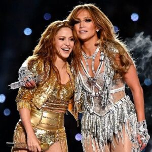 Fergie Instagram - So much raw energy and talent blessed that stage tonight. Legendary 💜💜 I look up to you both so much 💜💜 @jlo @shakira
