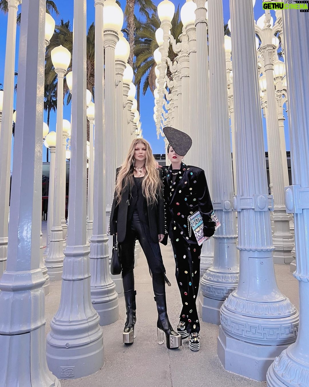 Fergie Instagram - moms’ night out LACMA Los Angeles County Museum of Art