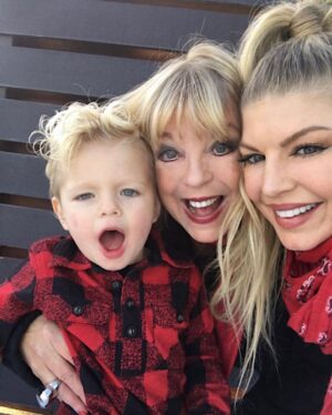 Fergie Instagram - Thank you @bepterri for being my mommy and #axljack for letting me be your mommy.♥️♥️