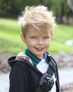 Fergie Instagram - school pic day 💚💚 #axljack