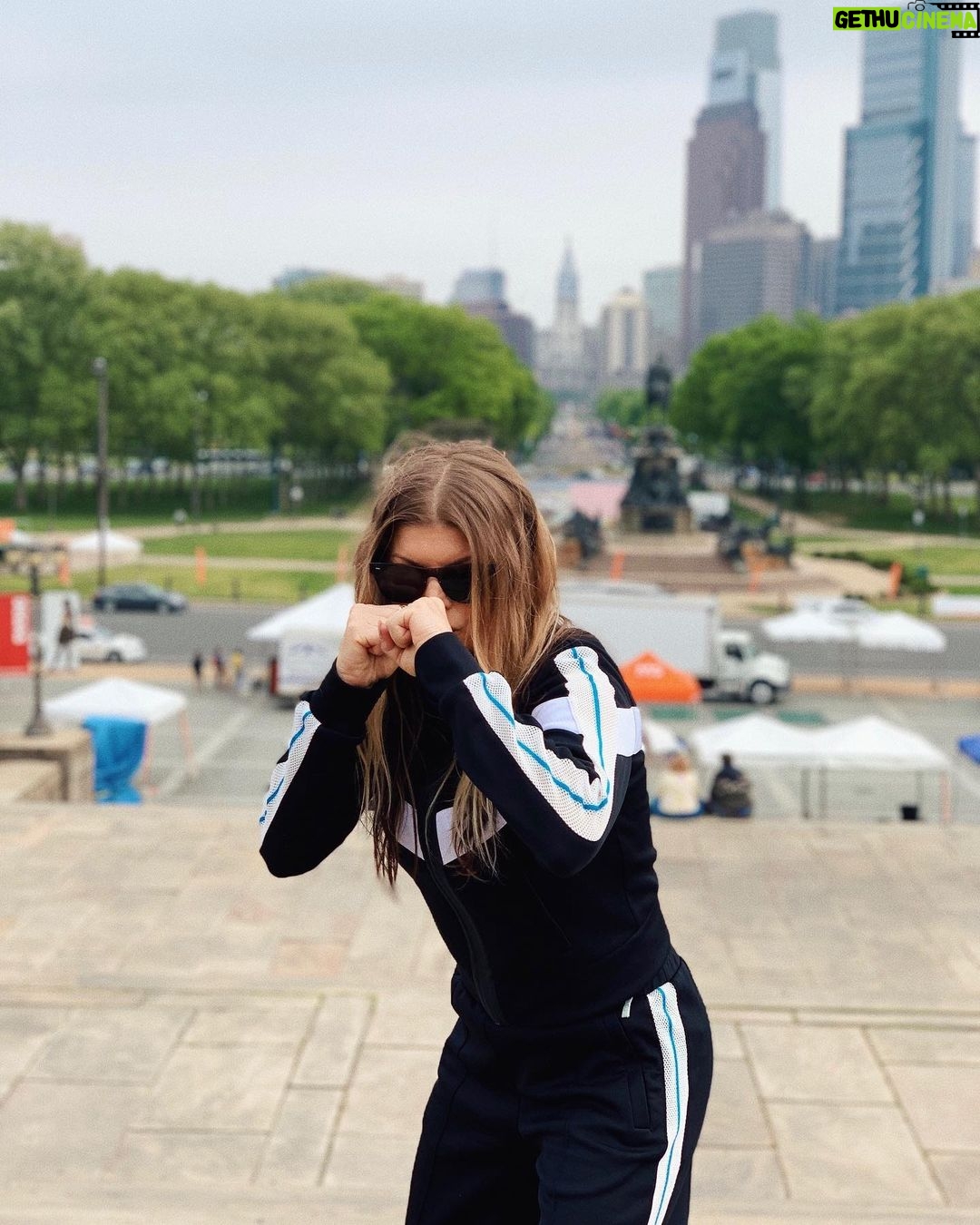 Fergie Instagram - Me and padre in philly #fbf Rocky Steps