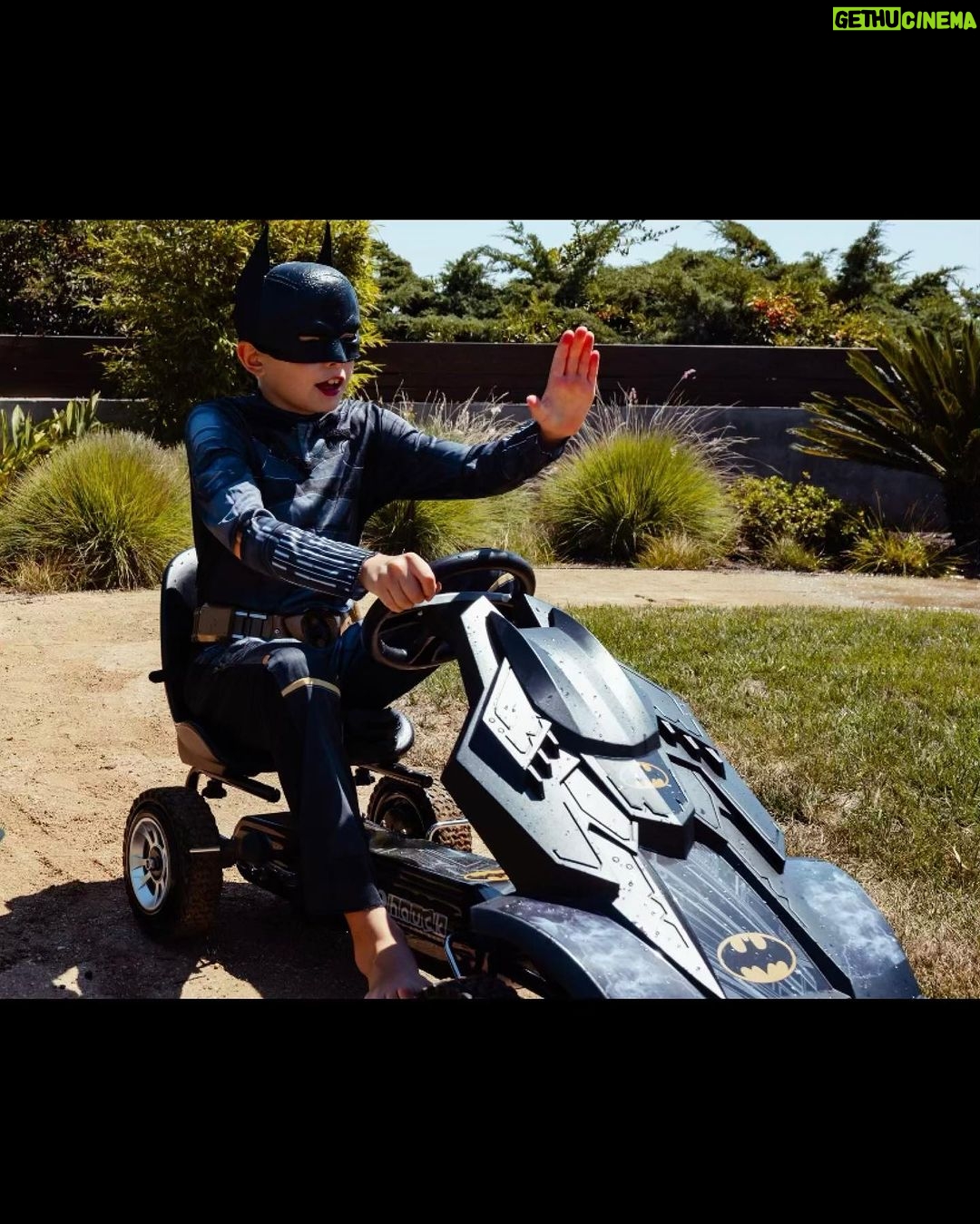 Fergie Instagram - To my caring, funny, outgoing, loving, smart, talkative, creative super hero enthusiast. Happy 10th birthday punky!!! I love you Axl Jack 🎂🎂