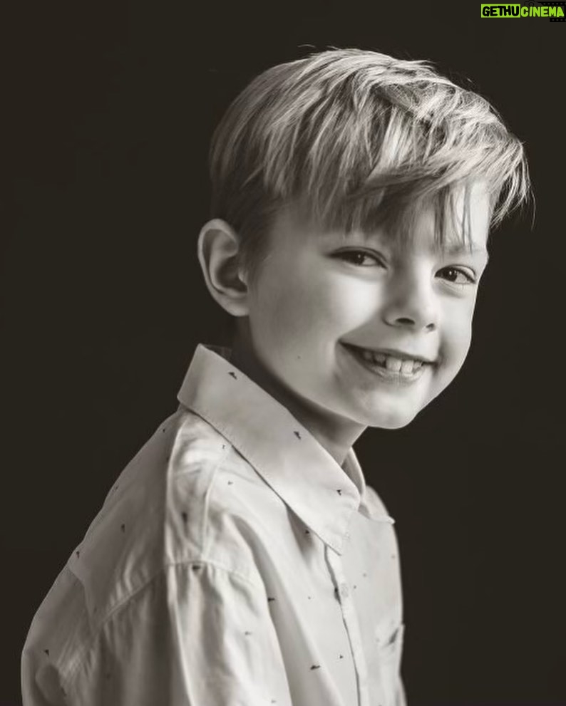 Fergie Instagram - To my caring, funny, outgoing, loving, smart, talkative, creative super hero enthusiast. Happy 10th birthday punky!!! I love you Axl Jack 🎂🎂