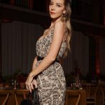 Fernanda Castillo Instagram – Gracias @dior por tan hermosa noche en México celebrando el arte y a las mujeres mexicanas! Gracias @mariagraziachiuri @museokaluz @diorbeauty 

@samtakataka 📸
@chentechapitas @gabiokka @lorenarobleto