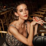 Fernanda Castillo Instagram – Gracias @dior por tan hermosa noche en México celebrando el arte y a las mujeres mexicanas! Gracias @mariagraziachiuri @museokaluz @diorbeauty 

@samtakataka 📸
@chentechapitas @gabiokka @lorenarobleto