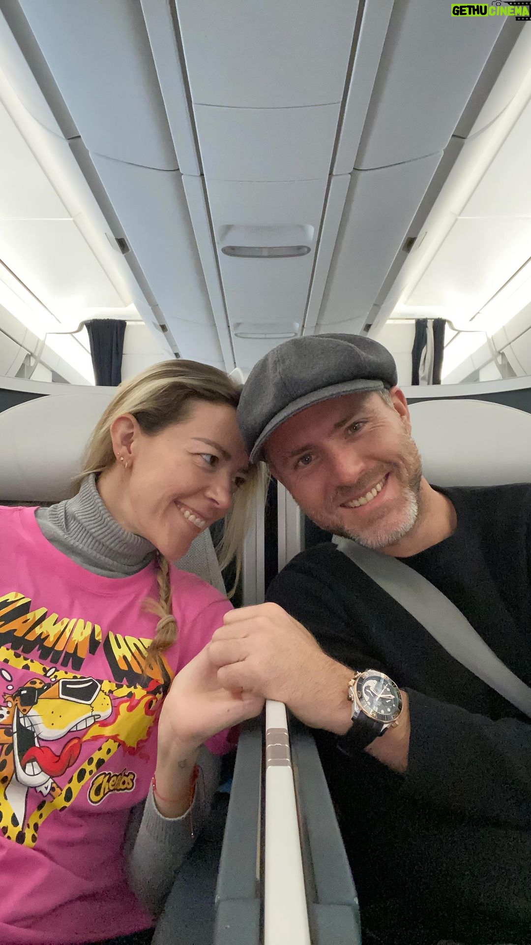 Fernanda Castillo Instagram - Nos escapamos Nos sorprendimos Nos recordamos Nos encontramos Y aquí seguimos tomados de la mano