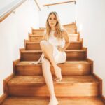 Fernanda Castillo Instagram - Lo que ves Es lo que es