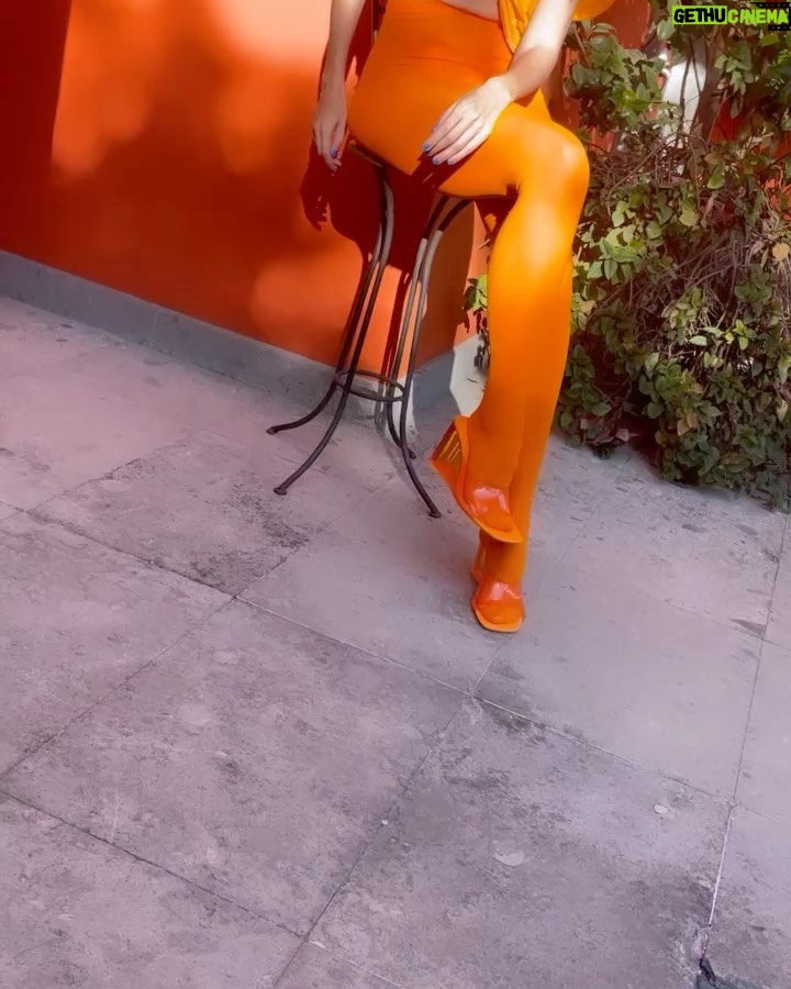 Fernanda Castillo Instagram - Lo más cerca que voy a estar de la vacación 👙🌴🌊🫤