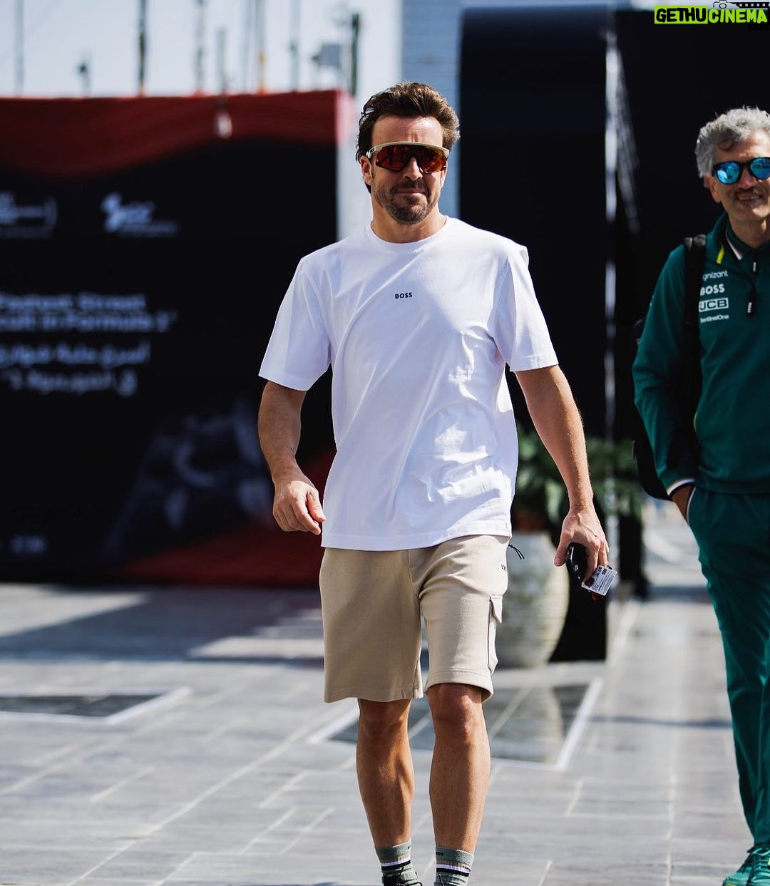 Fernando Alonso Instagram - Hello Jeddah 👏🏻! Ready! @boss @astonmartinf1 #f1 #beyourownboss