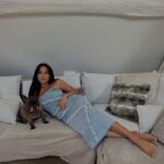 Fidji Ruiz Instagram - Aujourd’hui dans ma pellicule 🫶🏼 Ps : je met du 36 hein 😅 @prettylittlething #prettylittlething #publicité La Douce France