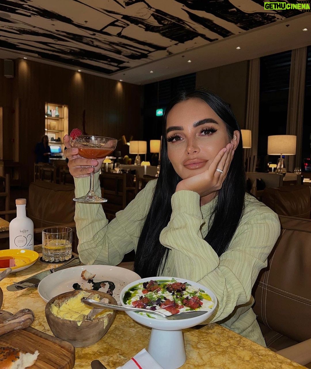 Fidji Ruiz - 91.2K Likes - Saha ftourkoum 🫶🏼 première sortie depuis le début du ramadan ♥️