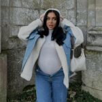 Fidji Ruiz Instagram - WINTER IN FRANCE ❄️☃️🍼