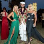 Filipp Kirkorov Instagram - Дали старт самого главного события из мира моды в 2023 - 5 дней Couture от @dolcegabbana 08/07/2023 - Alta Gioielleria Exhibition and dinner by @dolcegabbana Невероятно красивый вечер в честь ювелирных творений #DGAltaGioielleria в самом сердце Agro do Egnazia🤍 Мои друзья Доменико и Стефано всегда удивляют своих клиентов. Оливковые рощи вокруг древнего замка. Место стало отображение в новой коллекции ювелирных изделий и повторили богатую историю и завораживающую красоту Пулии Но самая главная драгоценность этого вечера - это гости! Был рад встрече с друзьями, партнерами и ценителями D&G Рад был познакомить своих друзей @max.sitni @vital_tw @natalitsa @anikakerimova_official с Гениями современной моды - Доменико Дольче и Стефано Габбана🫶🏼 Следите за событиями. Сегодня и завтра показы Alta Moda женской и мужской коллекции @dolcegabbana 🔝 Look by @dolcegabbana Savelletri Di Fasano, Puglia