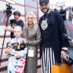 Filipp Kirkorov Instagram – Отправились на каникулы ✈️ и рассматриваем фотографии с показа. Какие у нас были красивые гости. Все наши любимые, близкие, кто всегда рядом. Хочется поделиться яркими моментами с показа в коллаборации: Мартин Киркоров & Аника Керимова & Максим Ситник
Кстати, как вам мой fashion look by @max.sitni из его первой fashion коллекции круиз’24? Оцените от 1 до 10 🔽