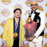 Filipp Kirkorov Instagram – Великие артисты обладают определенной магией. Они, даже не зная или не позируя художнику, начинают вести его, помогать в создании своего портрета, статуи или даже кукол. Удивительно тонкая и пугающе точная работа художника @emelyanenko_art_doll : три куклы по классическим образам Пугачевой @alla_orfey 

P.S. И да, я уже даже предвижу шутки и мемы на эту тему. Боялся бы их, ничего бы в своей жизни не делал.