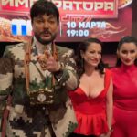 Filipp Kirkorov Instagram - Газуем! «Сокровища Императора» на ТНТ уже с 10-ого марта. Спасибо всем команде за это приключение💥 @tina_kandelaki @buzova86 @m_galustyan @likussik @emingasan Look by @louisvuitton