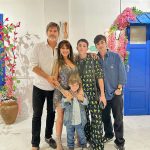 Florencia Peña Instagram – Noche de estreno,
siempre acompañada por ellos 🩶✨
#familia 

St @maggiemellas
Pelo y make up @nanogmd
Vestido @claudiaarceok 
Aros @ego.accesorios 
@les_loles Villa Carlos Paz, Argentina