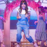 Florencia Peña Instagram – Nunca imaginé tener tanto talento para que la gente pudiera disfrutarlo 😜😂 @mammamiaarg es una fiesta! 🎉🪩🌊

📸 @german.vignoli Teatro LUXOR Carlos Paz