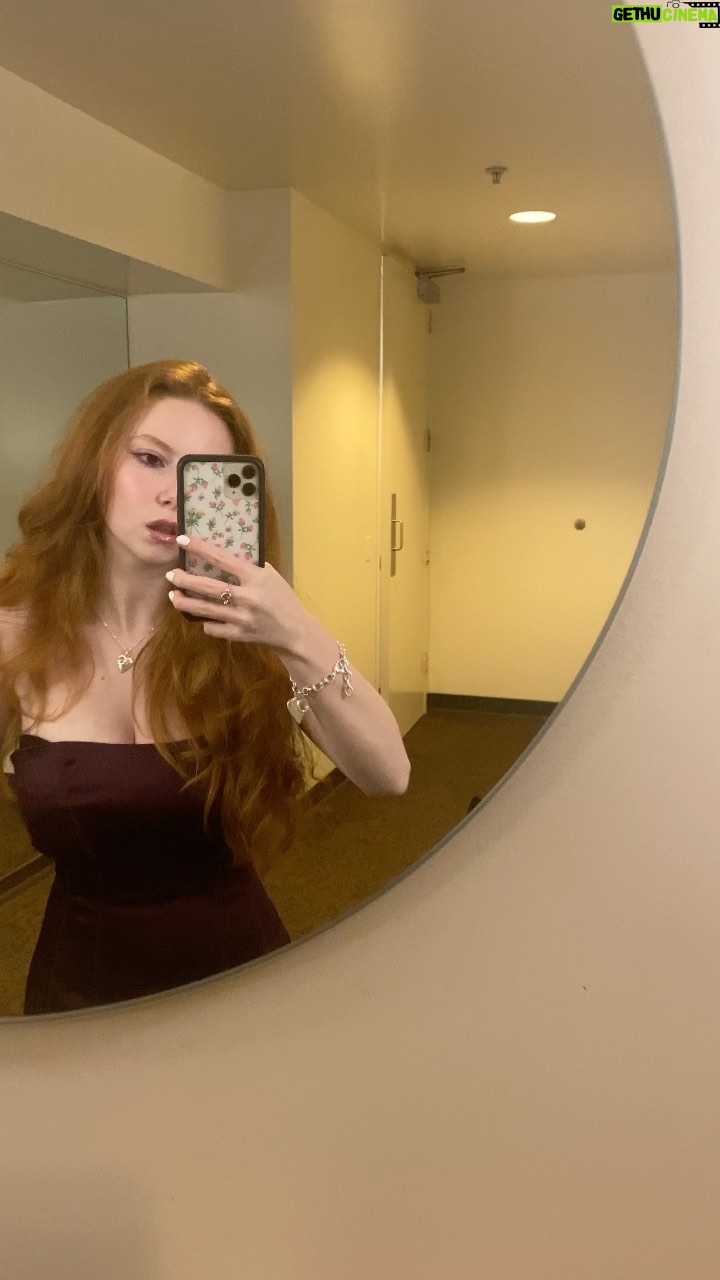 Francesca Capaldi Instagram - Someone walked in when I took this and I quickly ran away.