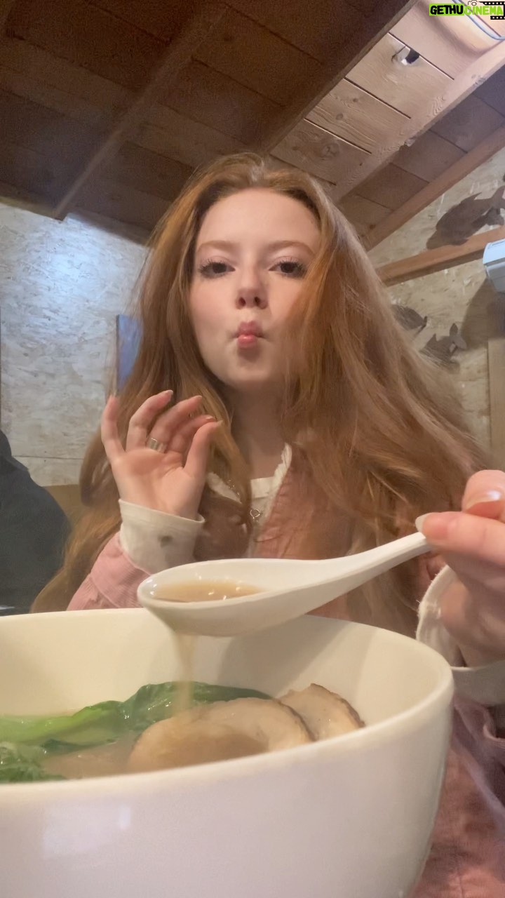 Francesca Capaldi Instagram - Sushi dinner + a crunch roll (not pictured) 🍣