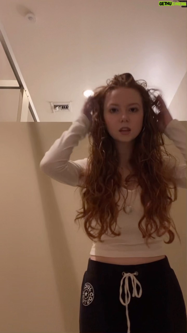 Francesca Capaldi Instagram - Bathroom Lip sync pt.2