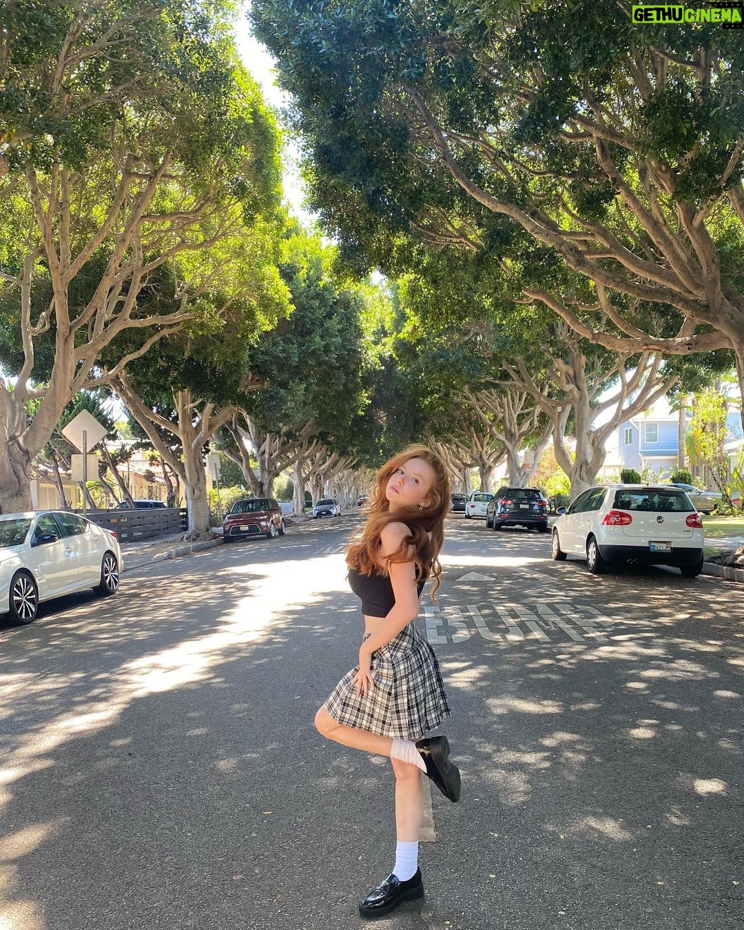 Francesca Capaldi Instagram - Cinnamon Girl Autumn 🍂