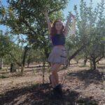 Francesca Capaldi Instagram - If it involves apple picking, pumpkin carving, or bonfires, count me in. 🤎🍏