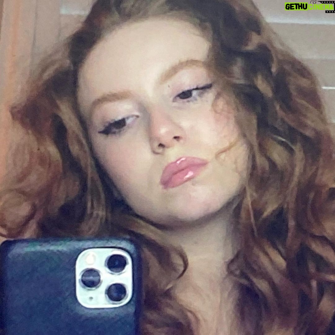 Francesca Capaldi - 66.9K Likes - Me in the middle of my zoom class...🖤