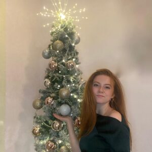 Francesca Capaldi Instagram - Merry Christmas 🤍✨🎄 How did you celebrate?