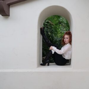 Francesca Capaldi Instagram - Veni Vidi Amavi 🤍🖤💭