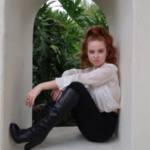 Francesca Capaldi Instagram - Veni Vidi Amavi 🤍🖤💭