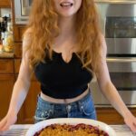 Francesca Capaldi Instagram - Berry Crumble Final Part 7 cups mixed berries 1/3 cup granulated sugar 1 tablespoon lemon juice 1/4 cup flour For The Crumble 1/2 cup unsalted melted butter 1/2 cup granulated sugar 1/2 cup light brown sugar 2/3 cup all purpose flour 2/3 cup old fashioned oats ¼ teaspoon salt INSTRUCTIONS Preheat the oven to 350°F and grease pan. Place the berries, sugar, lemon juice, and flour in the prepared pan and use a large spoon to stir everything together. Set aside. In a bowl combine the oats, flour, sugars, and salt. Stir everything together. Add the melted butter to the dry ingredients and mix until the mixture forms. Coat the berries with the crumble topping. Bake for 45 minutes or until the berries began to bubble up and the topping has turned golden brown. Allow to cool before eating.