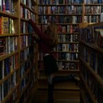 Francesca Capaldi Instagram - Read between the lines 📚