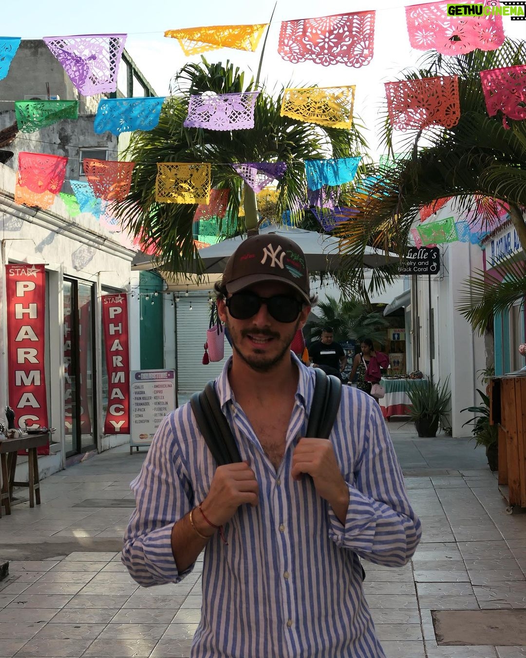 Francesco Bagnaia Instagram - Love, colors, Maya, beach and iguanas ❤️☀️🦎 Maroma, A Belmond Hotel