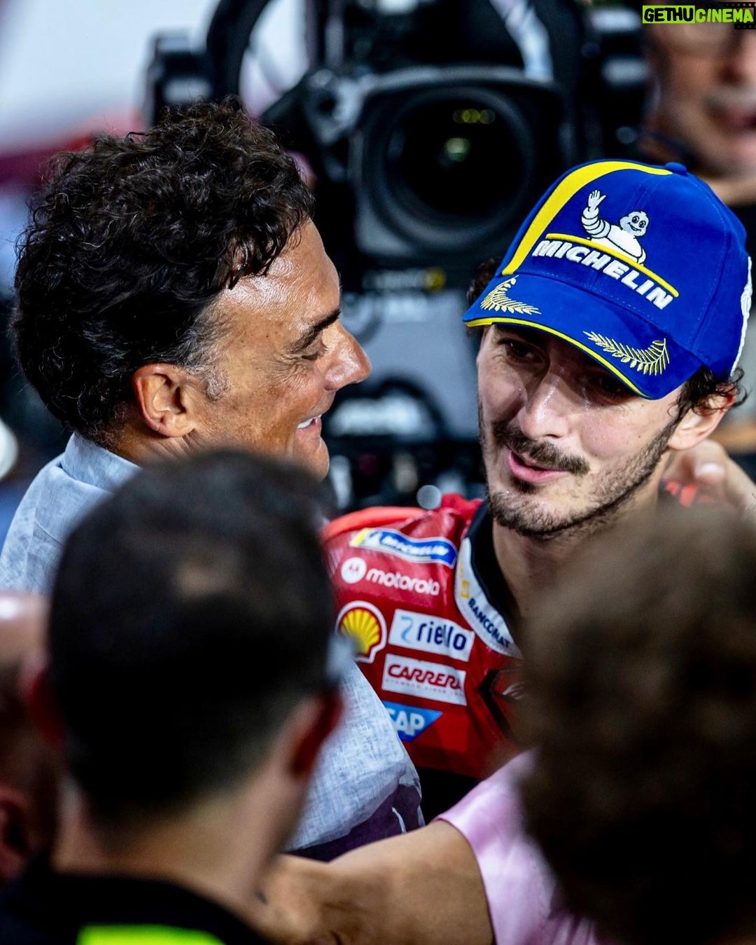 Francesco Bagnaia Instagram - Monday vibes before the grand finale 🤟🏻 #Go1Free Losail International Circuit