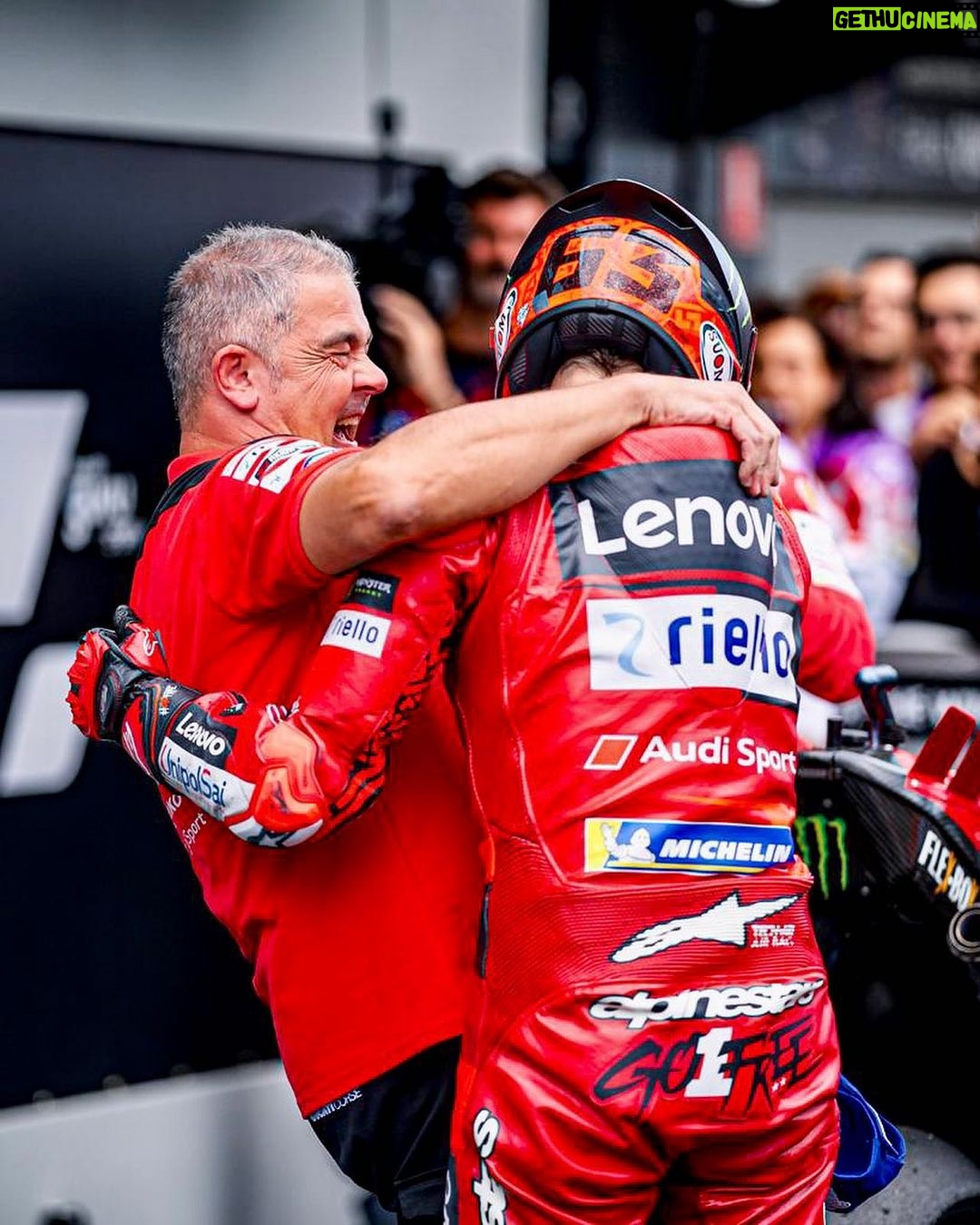 Francesco Bagnaia - 136.1K Likes - 🇦🇺 Camera roll!
Thanks guys for the cheers, we had a lot of fun
#Go1Free