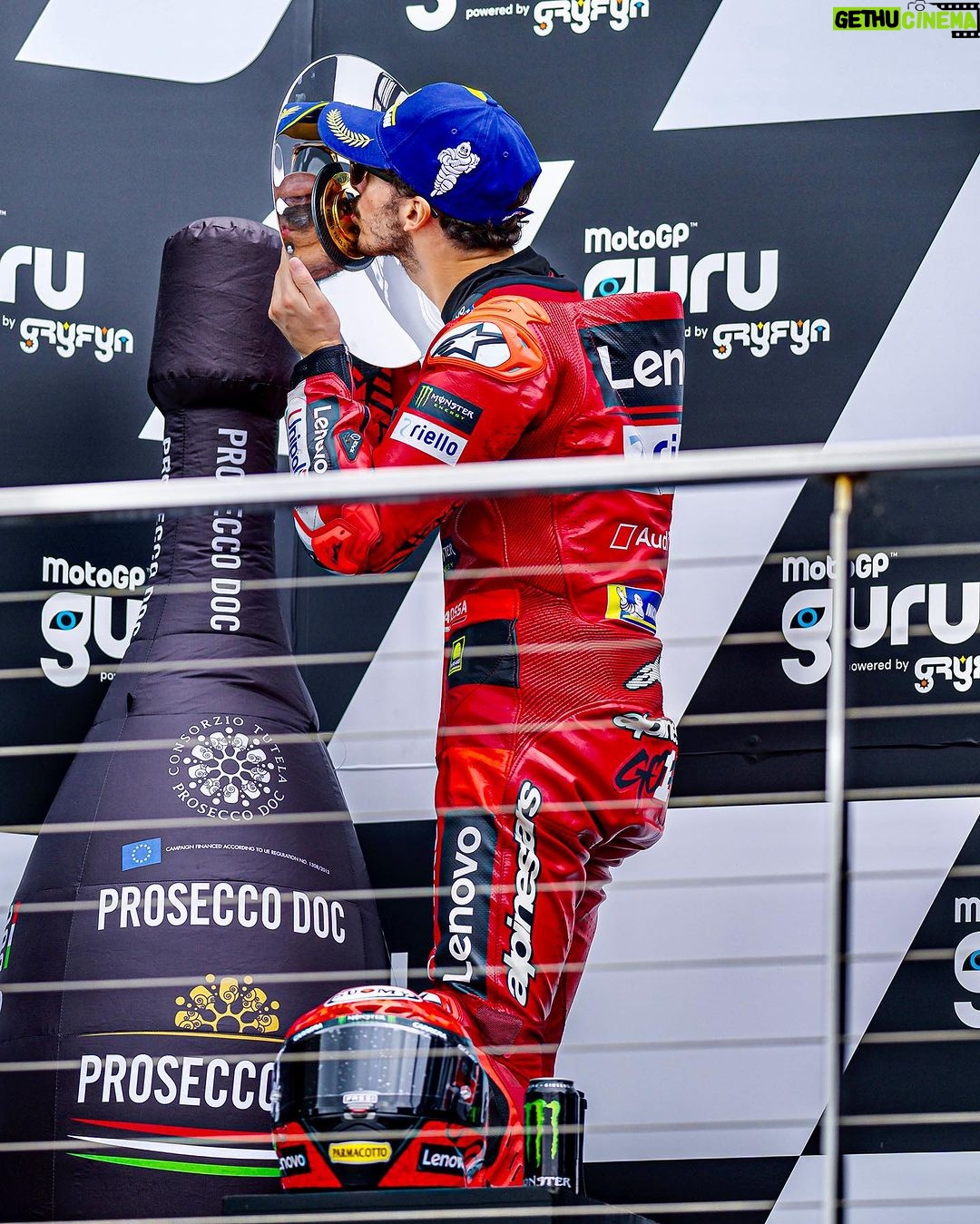 Francesco Bagnaia Instagram - We scored a crazy header goal 🤙🏻🍿 #Go1Free Phillip Island Grand Prix Circuit