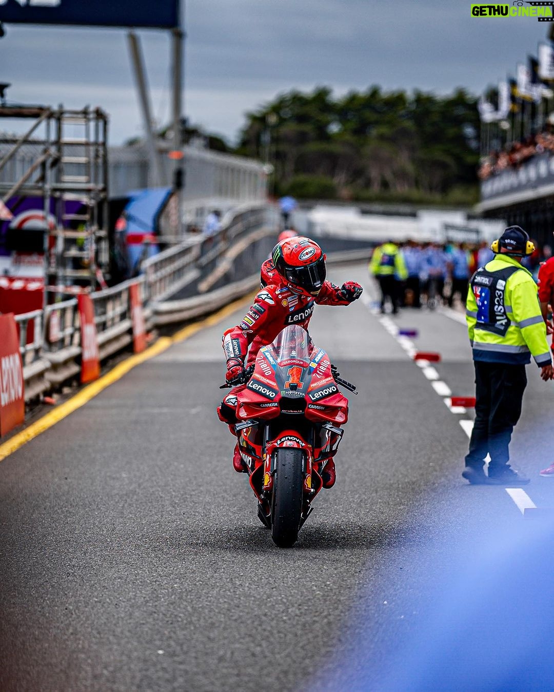 Francesco Bagnaia Instagram - We scored a crazy header goal 🤙🏻🍿 #Go1Free Phillip Island Grand Prix Circuit