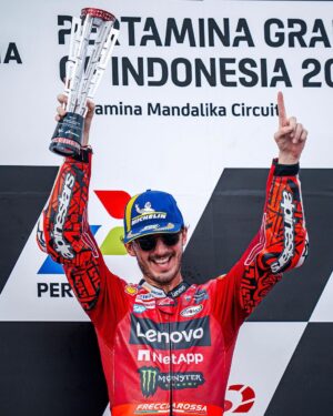 Francesco Bagnaia Instagram - After the crash in Barcelona we went through a difficult moment and only my people knew how I really felt, I am really proud and lucky to have them. This victory is for us. 
Today I only had one chance: to try to be the best version of me. 
Terima Kasih Mandalika ❤️‍🔥 You gave me one of the most beautiful moments of the year. #Go1Free