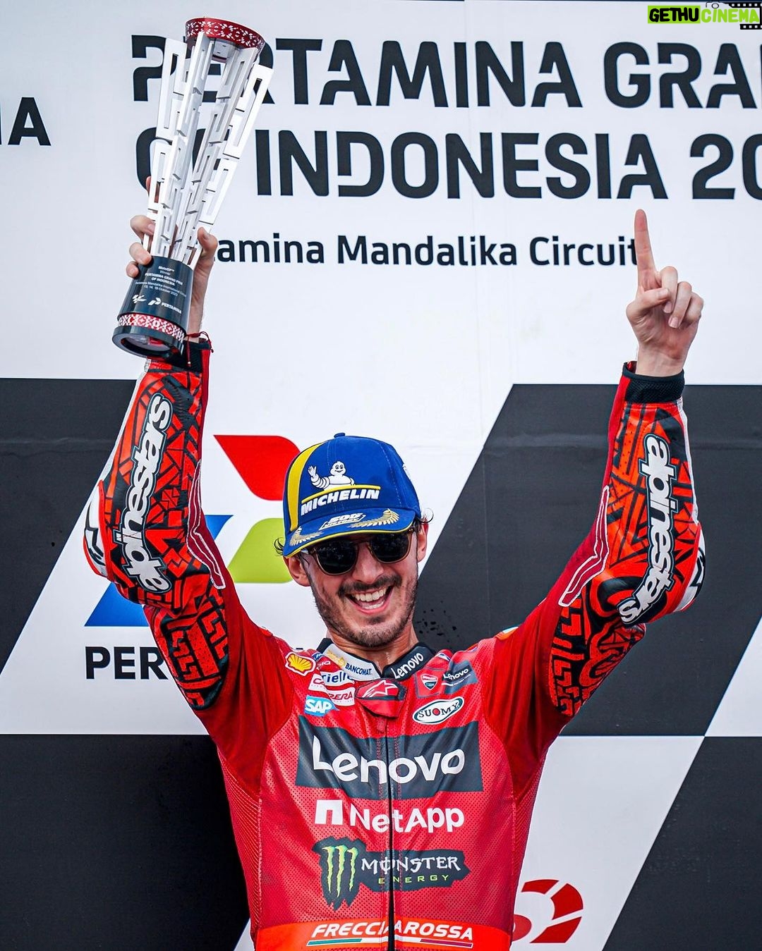 Francesco Bagnaia - 313.4K Likes - After the crash in Barcelona we went through a difficult moment and only my people knew how I really felt, I am really proud and lucky to have them. This victory is for us.
Today I only had one chance: to try to be the best version of me.
Terima Kasih Mandalika ❤️🔥 You gave me one of the most beautiful moments of the year. #Go1Free