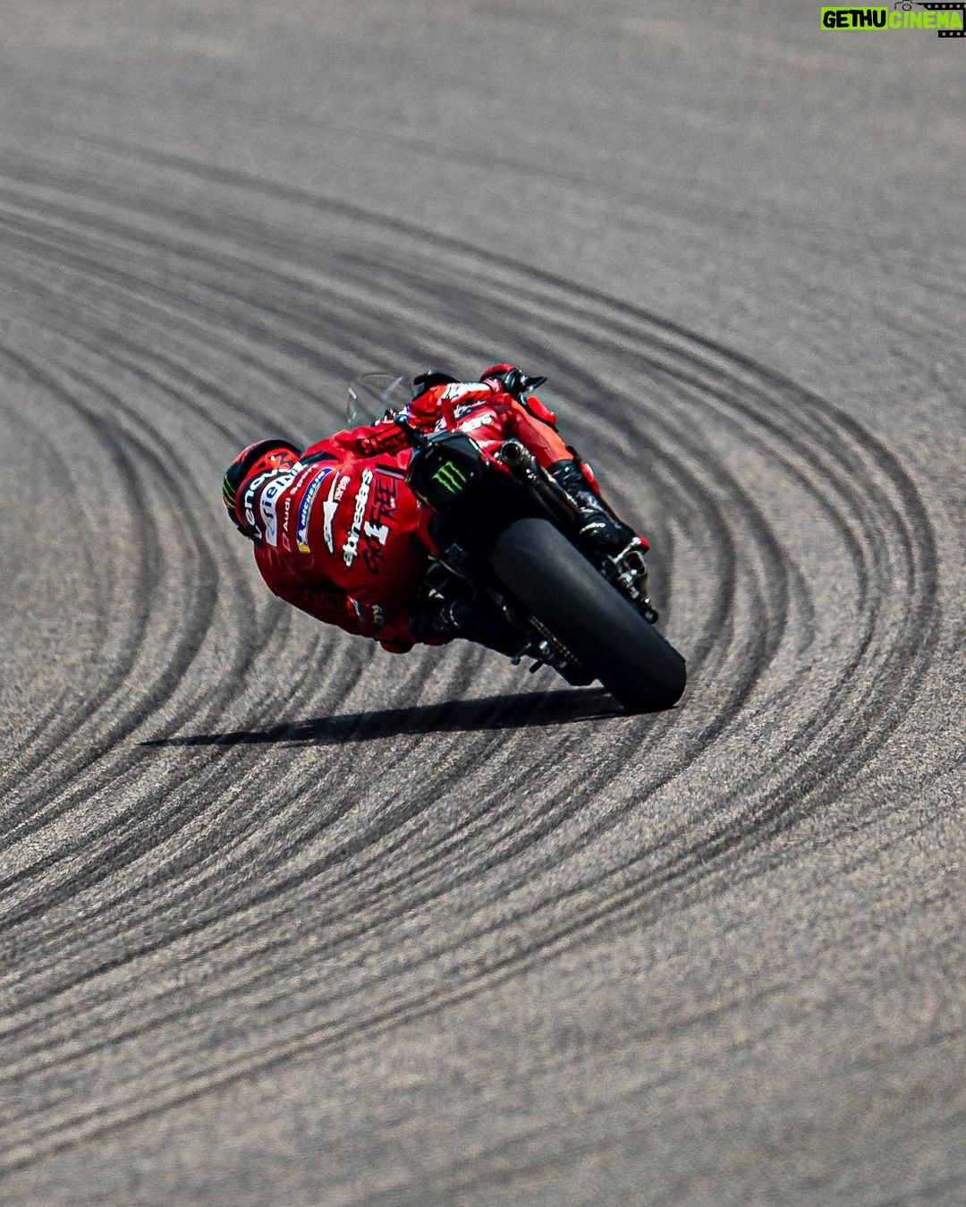 Francesco Bagnaia Instagram - It’s Friday, I’m taking it easy 🤟🏻 #Go1Free Buddh International Circuit