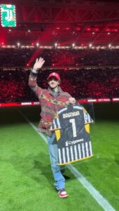 Francesco Bagnaia Instagram - Hi @pecco63 👋🤍🖤 #JuveNapoli Allianz Stadium