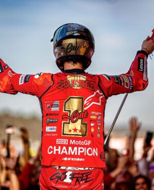 Francesco Bagnaia Instagram - I always dreamed of winning the world championship by winning the race, and we did it. 
I’ve always dreamed of racing with number 1 and reconfirming and we did it. 
I always dreamed of having a team like ours. 
We are living a beautiful love story, in spite of everything and in spite of everyone, and no one will ever be able to take that away from us. 
Thank you ❤️ ⭐️⭐️⭐️ #Go1Free