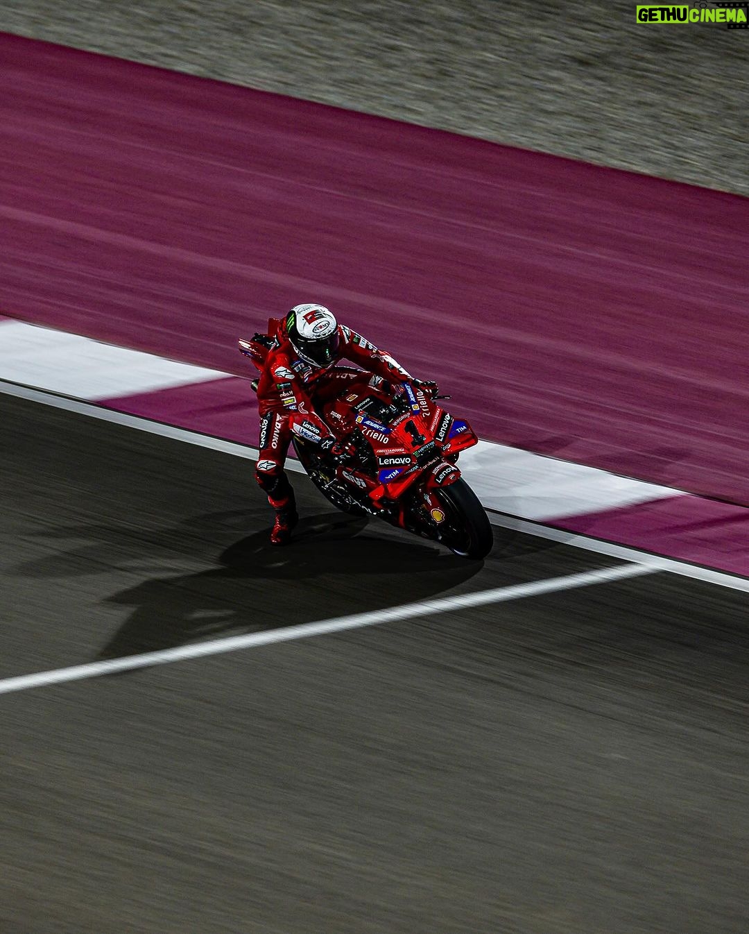 Francesco Bagnaia Instagram - How long until the premiere? 🎬🤟🏻 #Go1Free Losail International Circuit