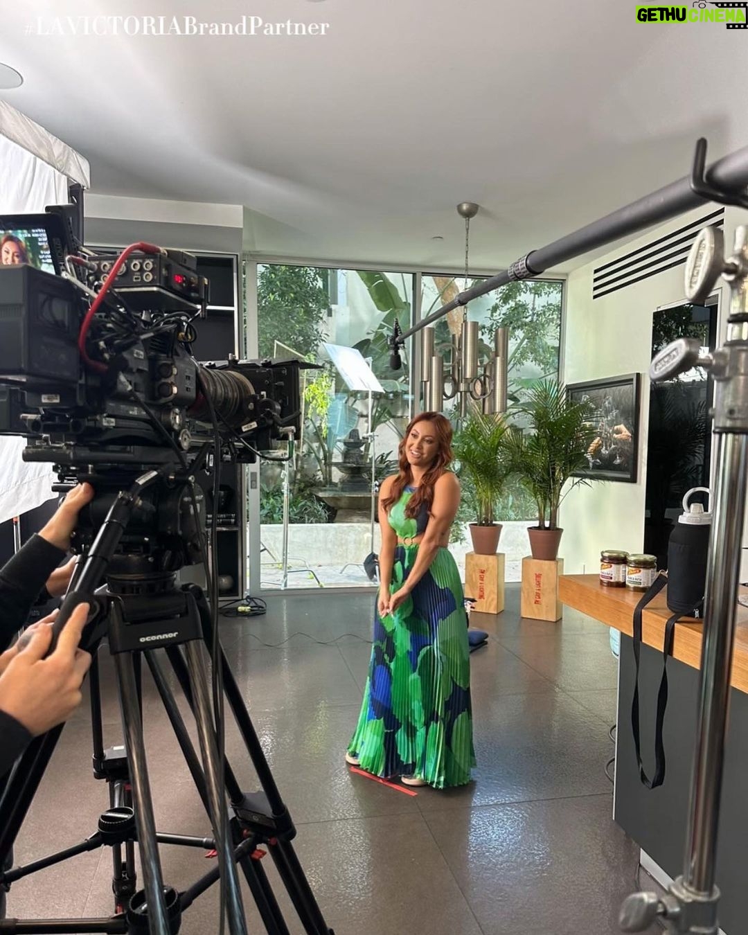 Francia Raísa Instagram - #LAVICTORIABrandPartner Growing up there was always homemade salsa at the house. I didn’t realize how much I had it as part of my every meal until I moved out at 18 and realized I didn’t know how to cook Salsa was the first thing my mom taught me to make so I had to include her on this journey with me. It was definitely fun having her on set but damn did she have to embarrass me 🤣 Salsa will be BACK IN STOCK soon!!! #LAVICTORIAxFrancia #nobeefjustsalsa